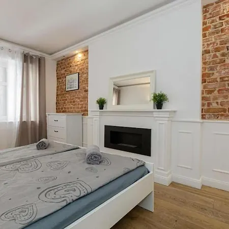 Urban Chic- Old Town - Great Location - Uniwersytecka Apartment Wroclaw